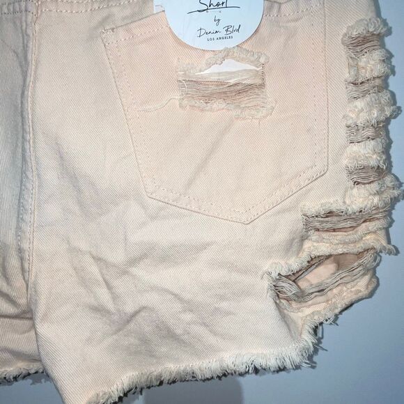 Denim Blvd Los Angeles Womens Light Pink Distressed Frayed Jean Shorts Large NWT - Picture 8 of 9